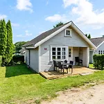 Camping First Camp Skovlund & *